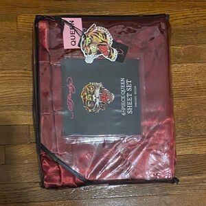 Ed Hardy maroon 6 piece Queen Sheet Set with Logo Print polyester new